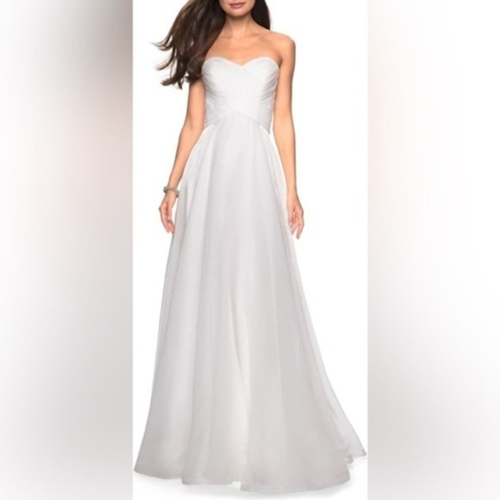 La Femme Strapless Sweetheart Metallic Organza Formal Gown Size 16 NWT